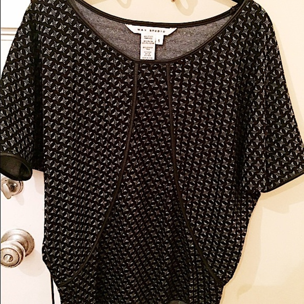 {Max Studio} dolman sleeve top!